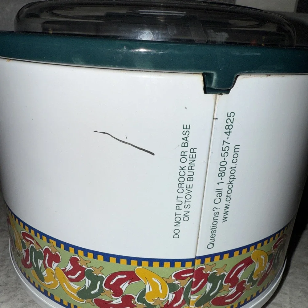 Rival Crock Pot 3122 Slow Cooker 2 Quart Vintage Pepper Design Works White Green